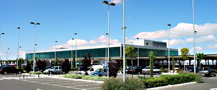 valladolid airport